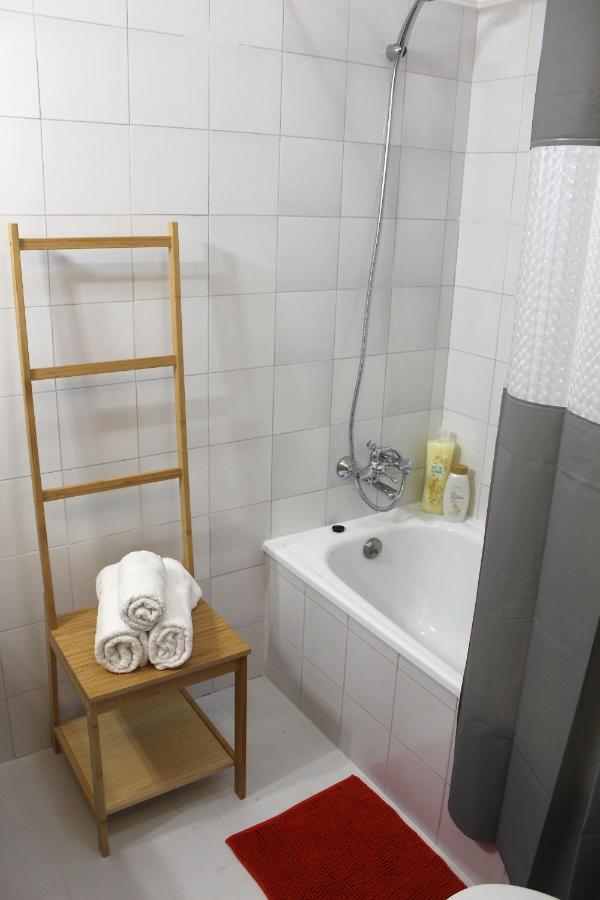 Guesthouse Felicidade Lagos Bagian luar foto