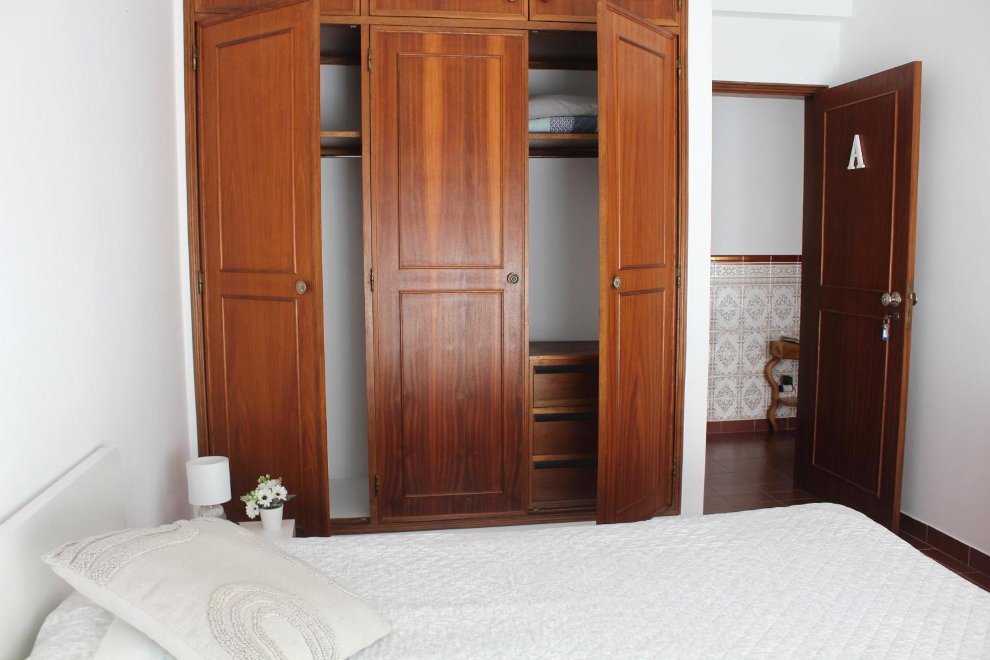 Guesthouse Felicidade Lagos Bagian luar foto
