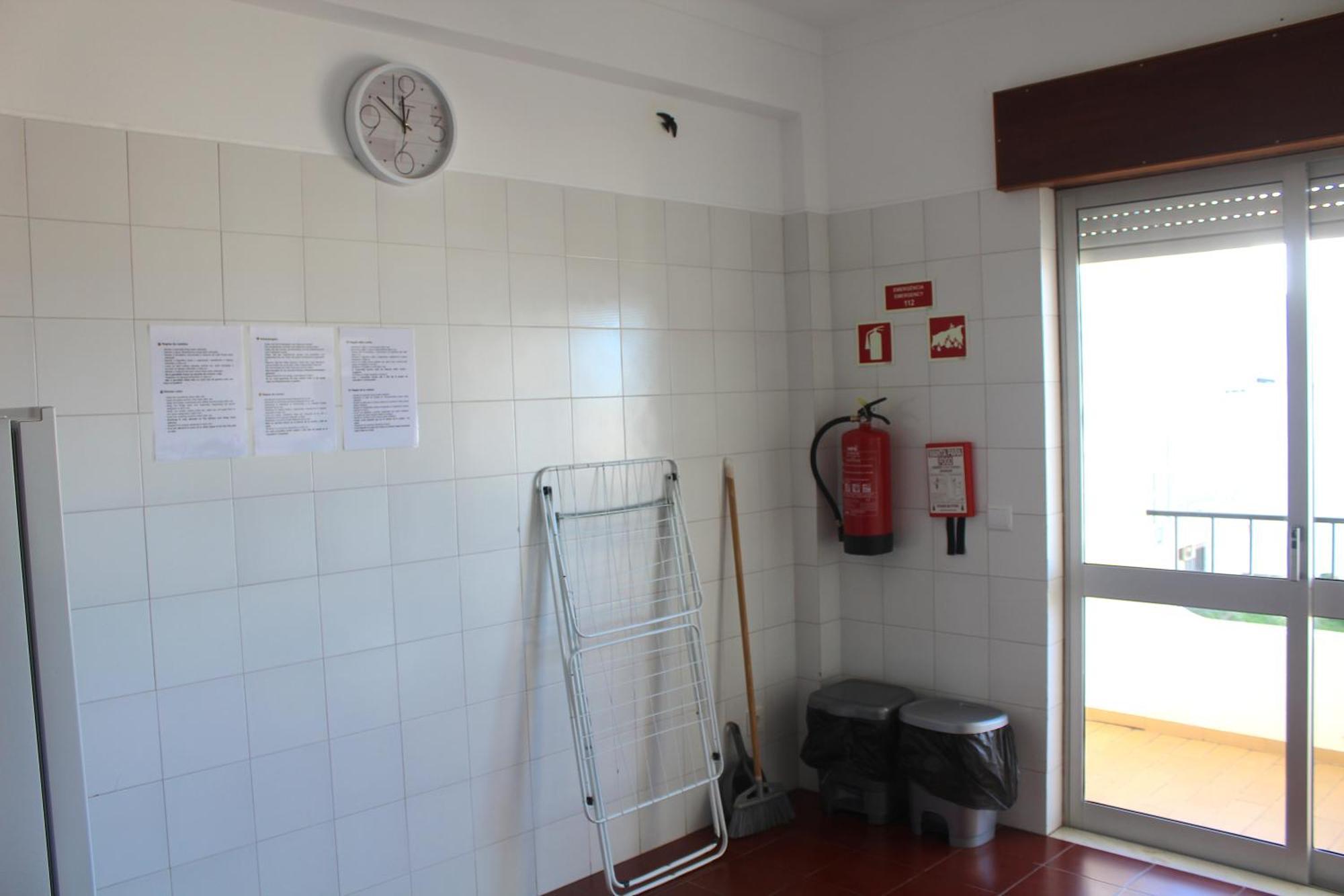 Guesthouse Felicidade Lagos Bagian luar foto